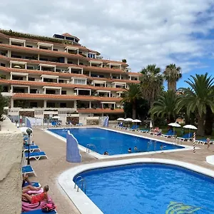 Luminoso Con Terraza Y Piscina Apartamento